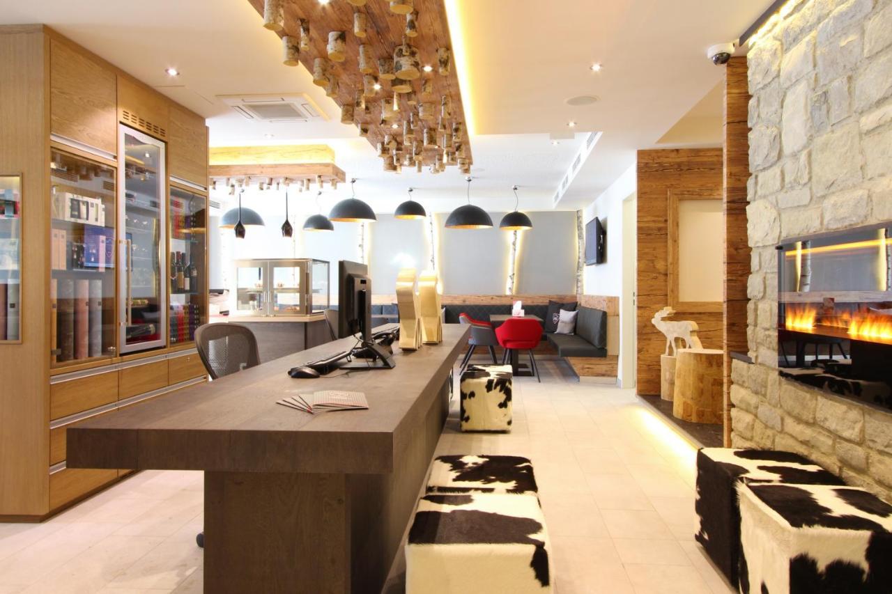 Avenida Mountain Lodges كابرون المظهر الخارجي الصورة